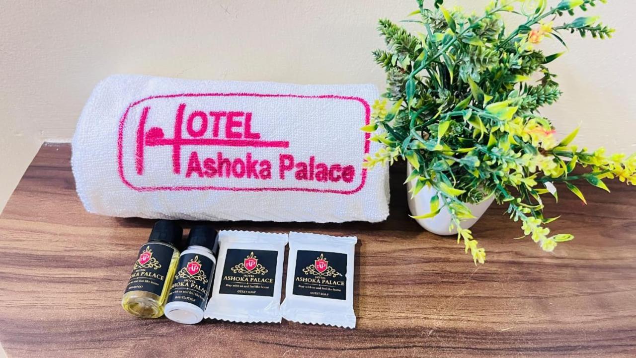 Hotel Ashoka Palace Ujjain Ngoại thất bức ảnh