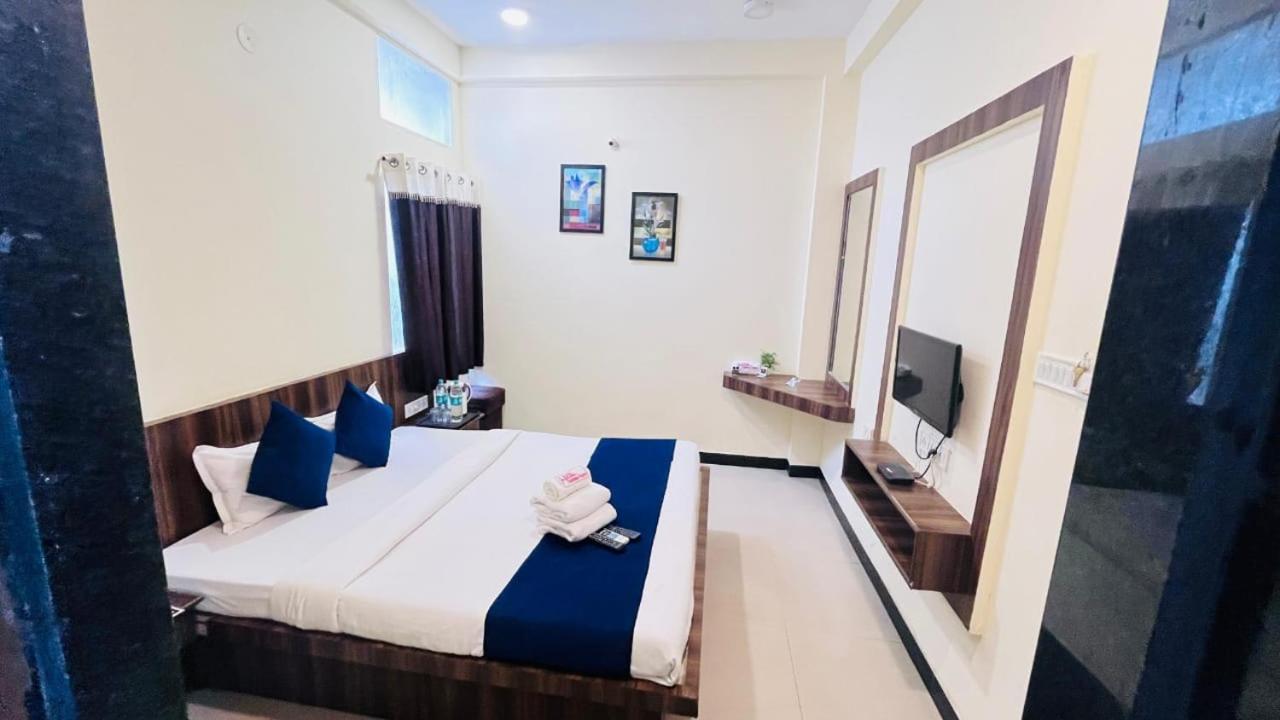 Hotel Ashoka Palace Ujjain Ngoại thất bức ảnh