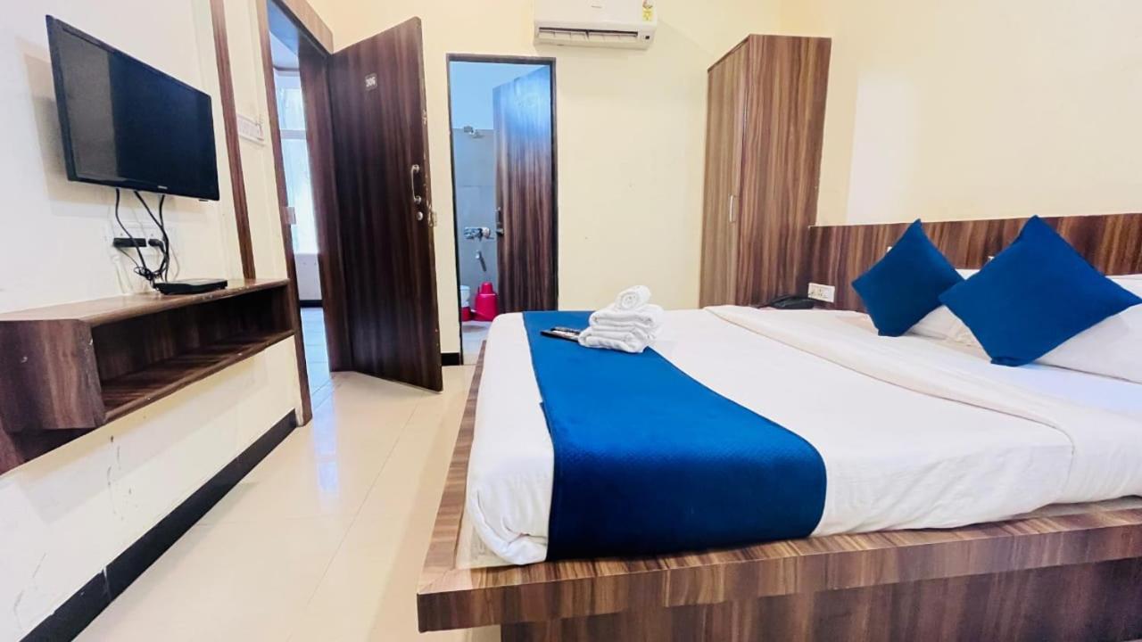 Hotel Ashoka Palace Ujjain Ngoại thất bức ảnh