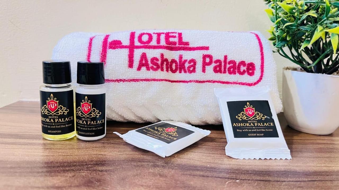 Hotel Ashoka Palace Ujjain Ngoại thất bức ảnh