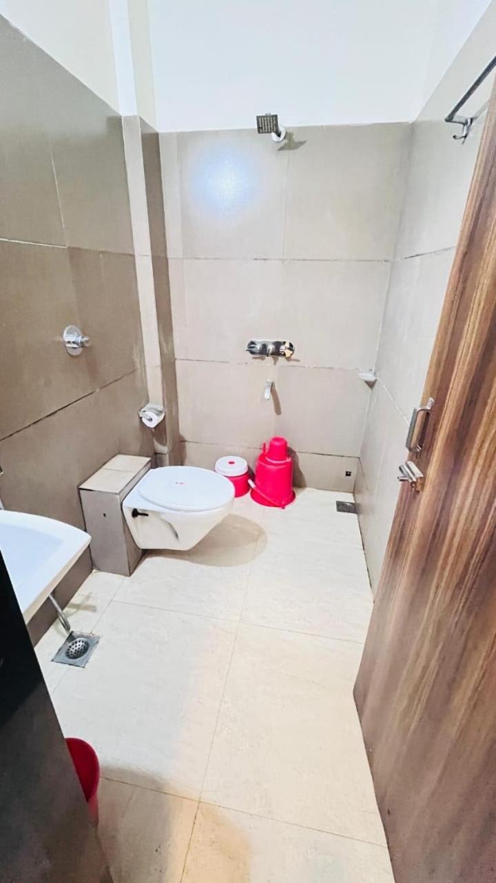 Hotel Ashoka Palace Ujjain Ngoại thất bức ảnh