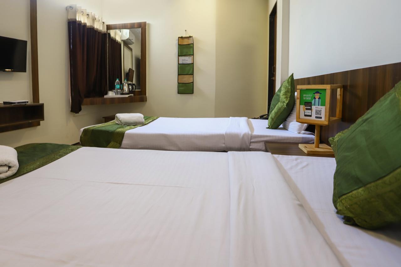 Hotel Ashoka Palace Ujjain Ngoại thất bức ảnh