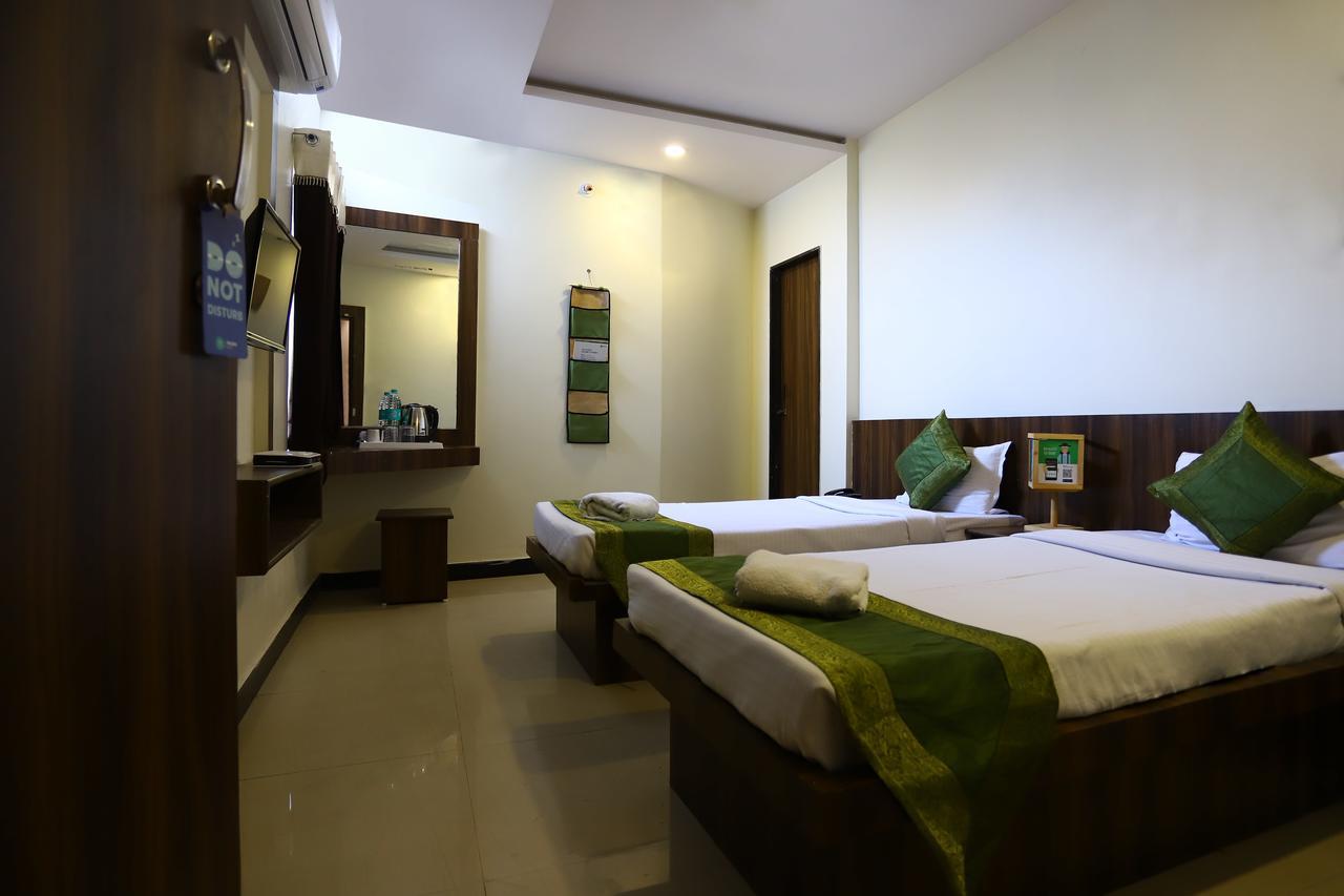 Hotel Ashoka Palace Ujjain Ngoại thất bức ảnh