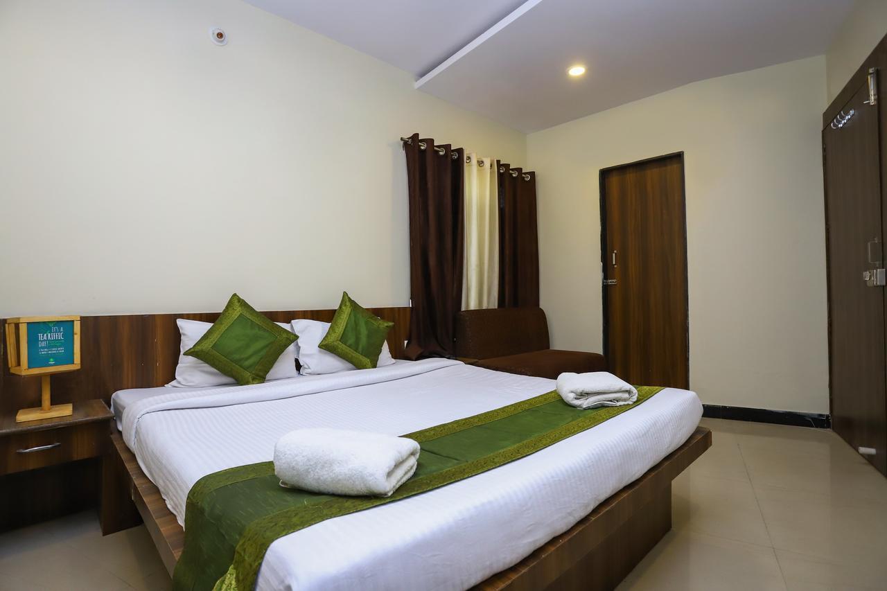 Hotel Ashoka Palace Ujjain Ngoại thất bức ảnh